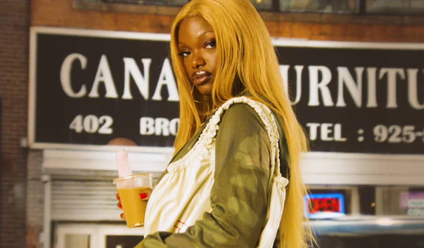 Telfar’s $200 “plastic bag” and the rise of trash fashion